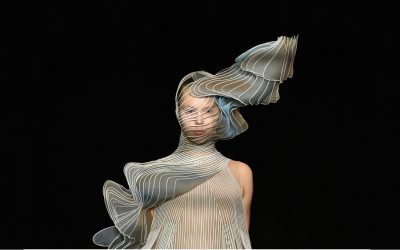 Iris Van Herpen: Fashion speaks the language of Chronophotography